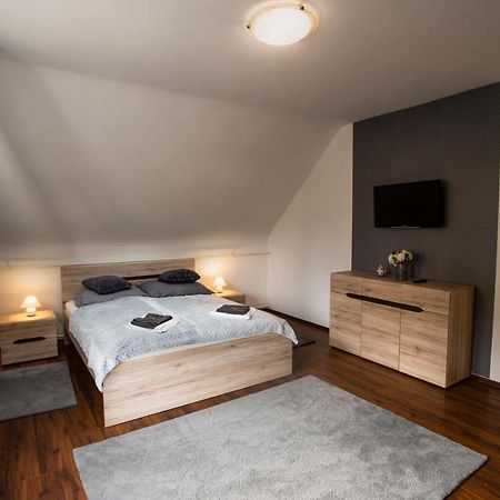 Szitakoeto Apartman Эгер Экстерьер фото