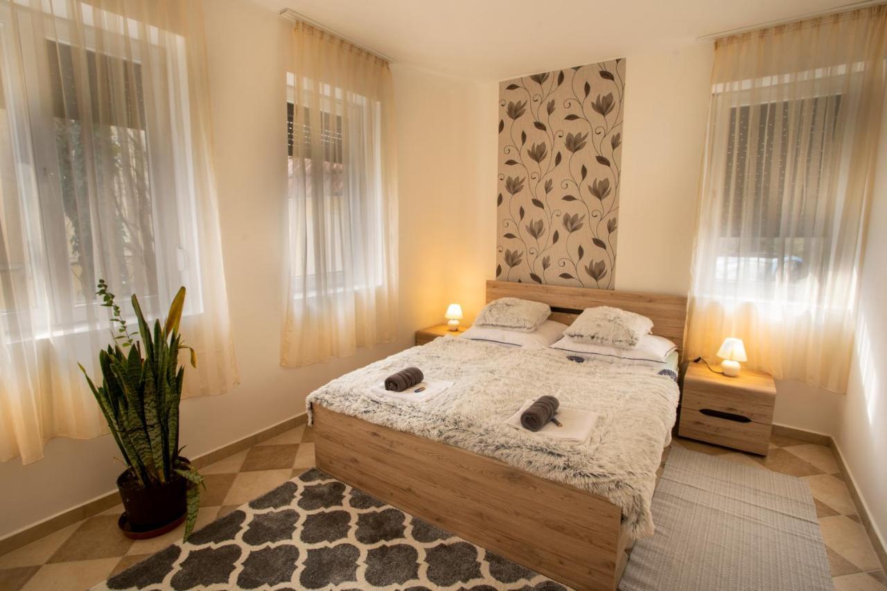 Szitakoeto Apartman Эгер Экстерьер фото