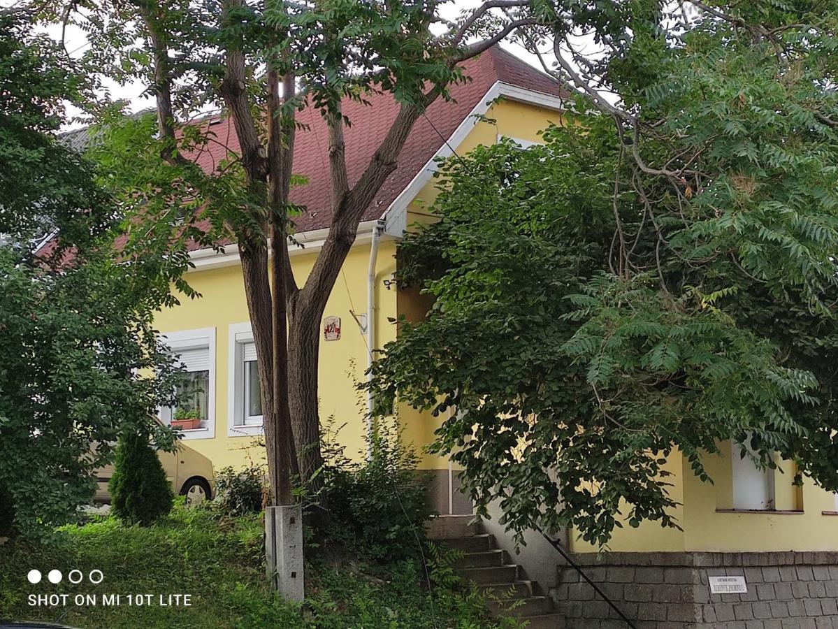 Szitakoeto Apartman Эгер Экстерьер фото